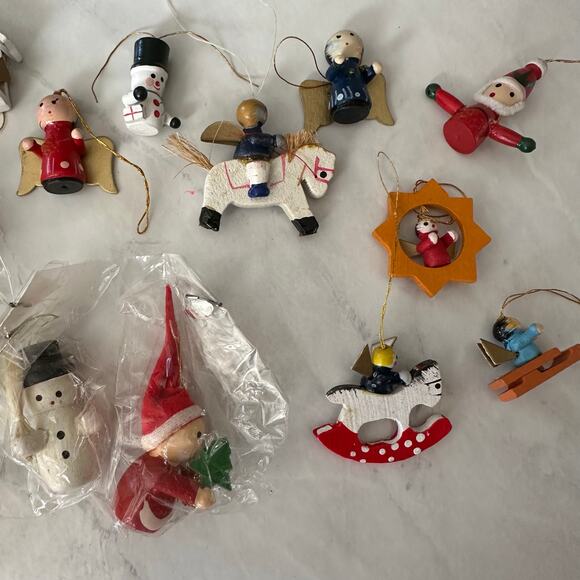Christmas mini wooden ornaments lot of 15 angel snowman painted assorted mcm - Picture 3 of 8